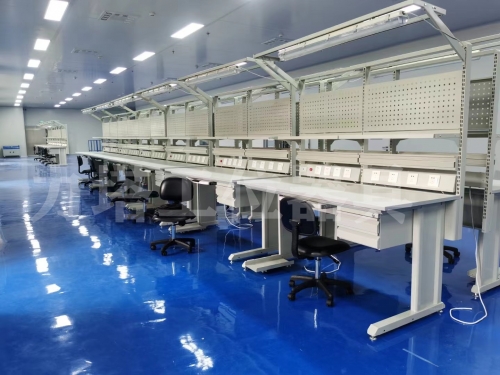 5月彩虹無人機防靜電工（gōng）作台（tái）項目現場安裝實拍